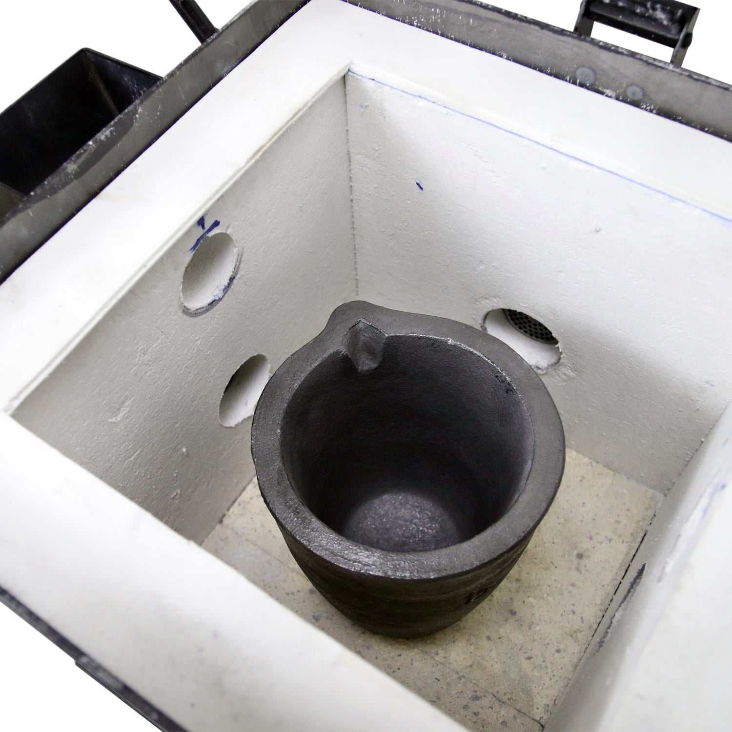 Becma GFR ProMelting III smeltoven 15 kg Binnenkant