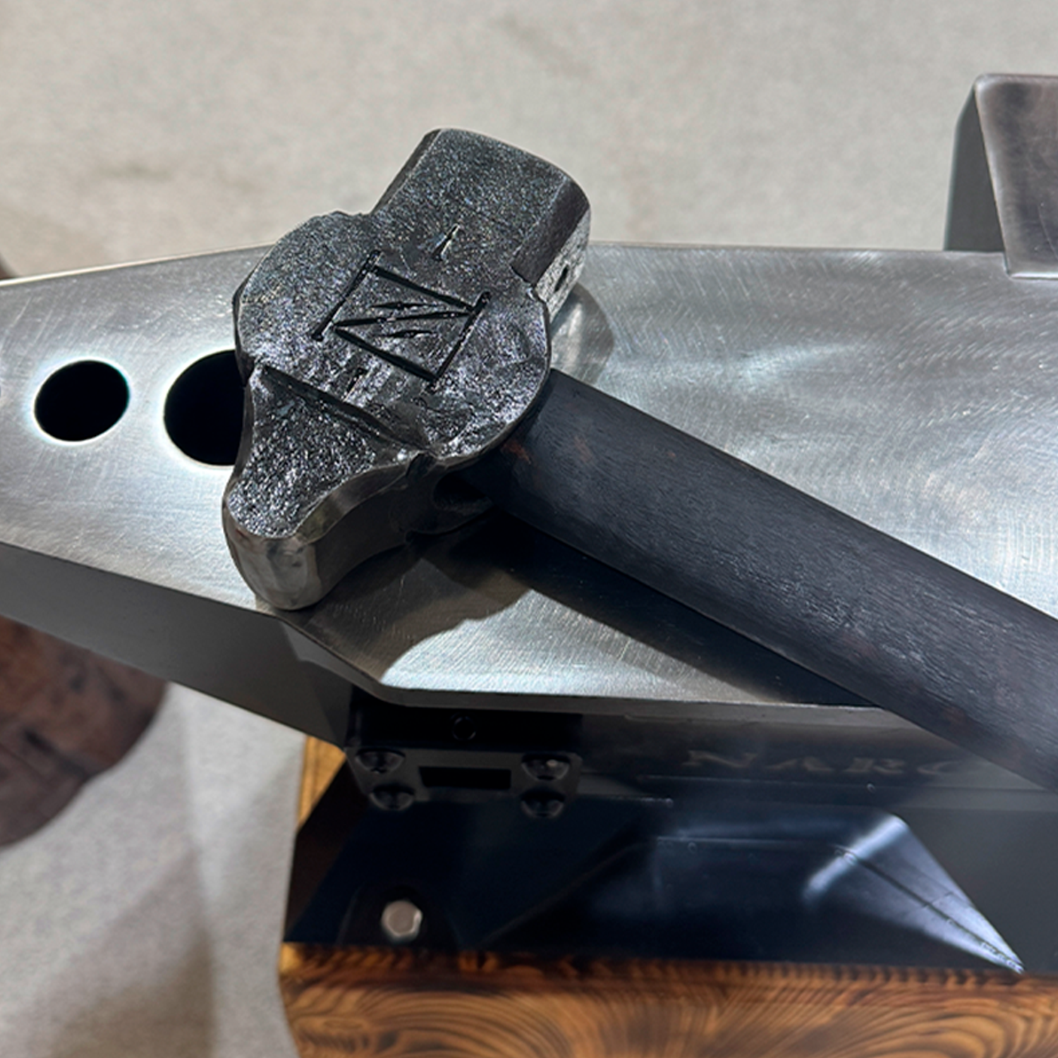 Nargesa PV21 hydraulische smeedpers 21 ton Detail