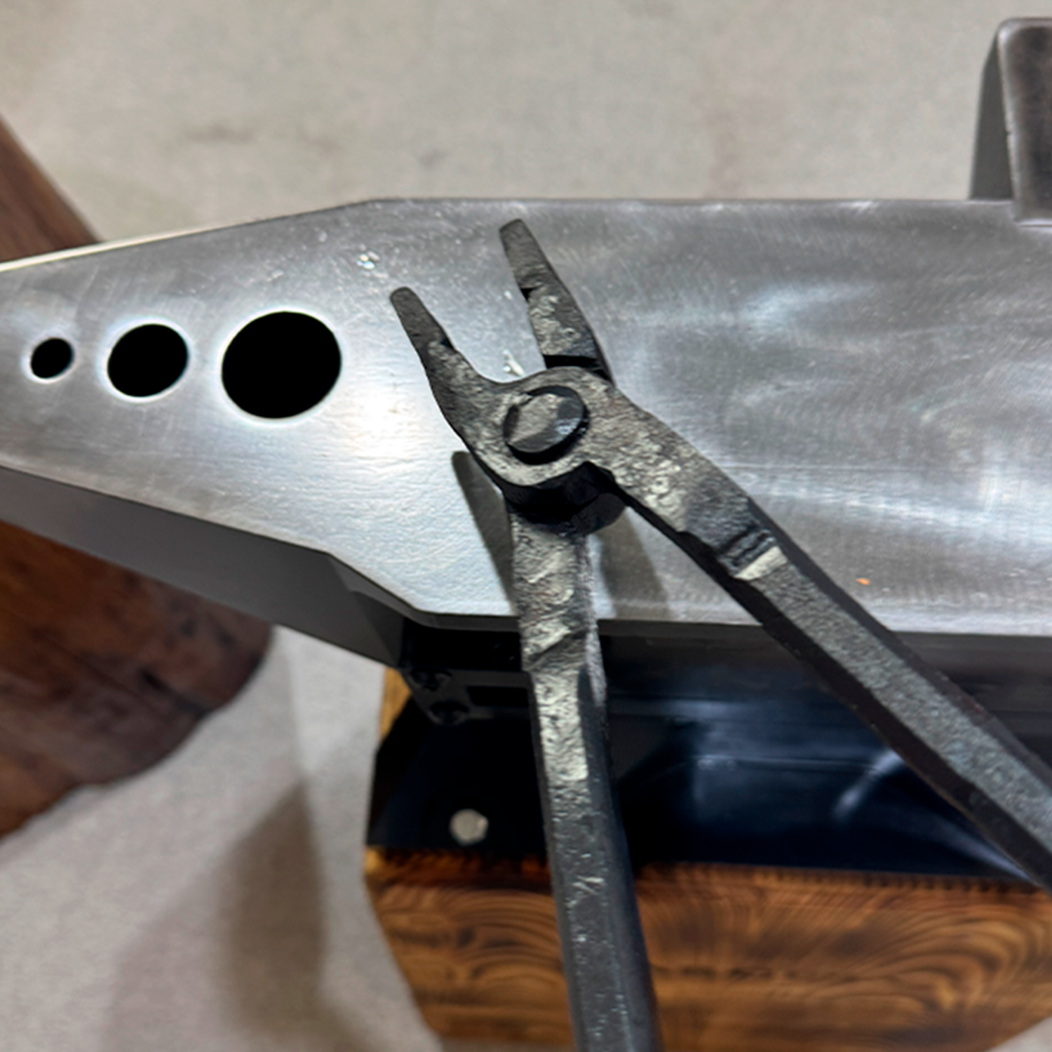 Nargesa PV21 hydraulische smeedpers 21 ton Detail