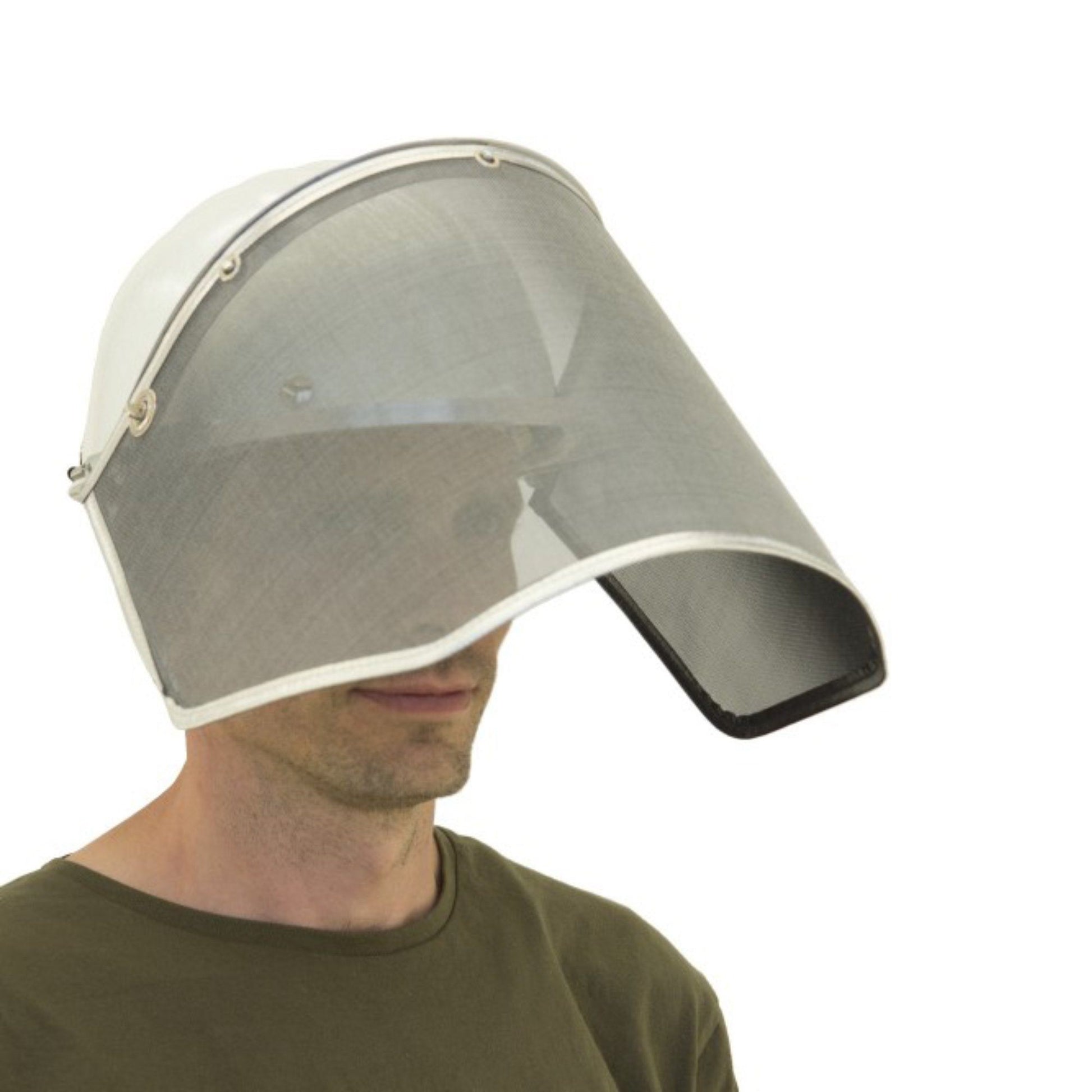 Veiligheidshelm met gaasscherm op model