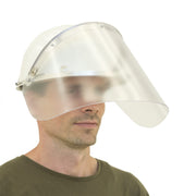 Veiligheidshelm met transparant scherm op model